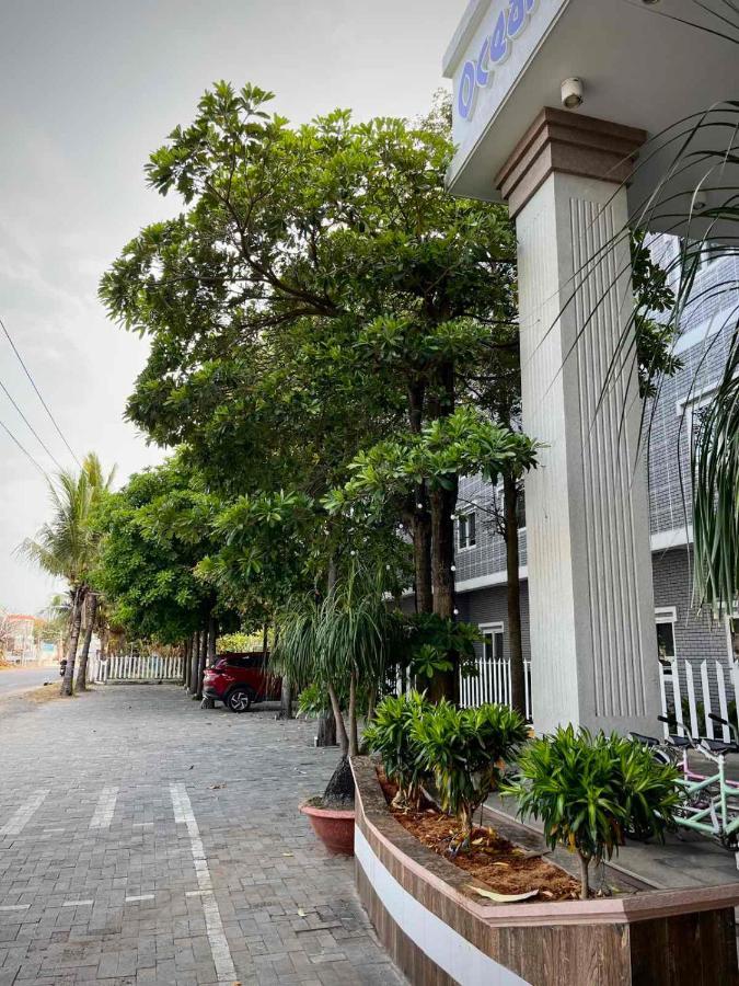 Oceanward Hotel & Resort Long Hải Exterior foto