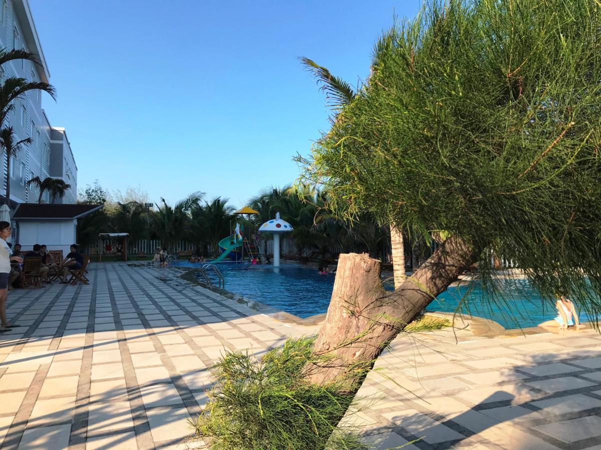 Oceanward Hotel & Resort Long Hải Exterior foto